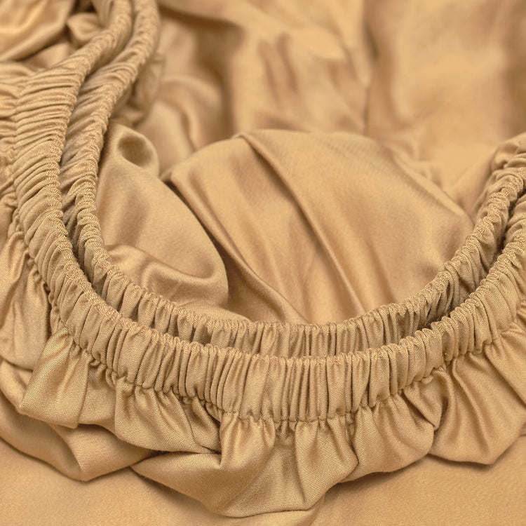 Hoge kwaliteit hoeslaken. Detail van het sterke elastiek.