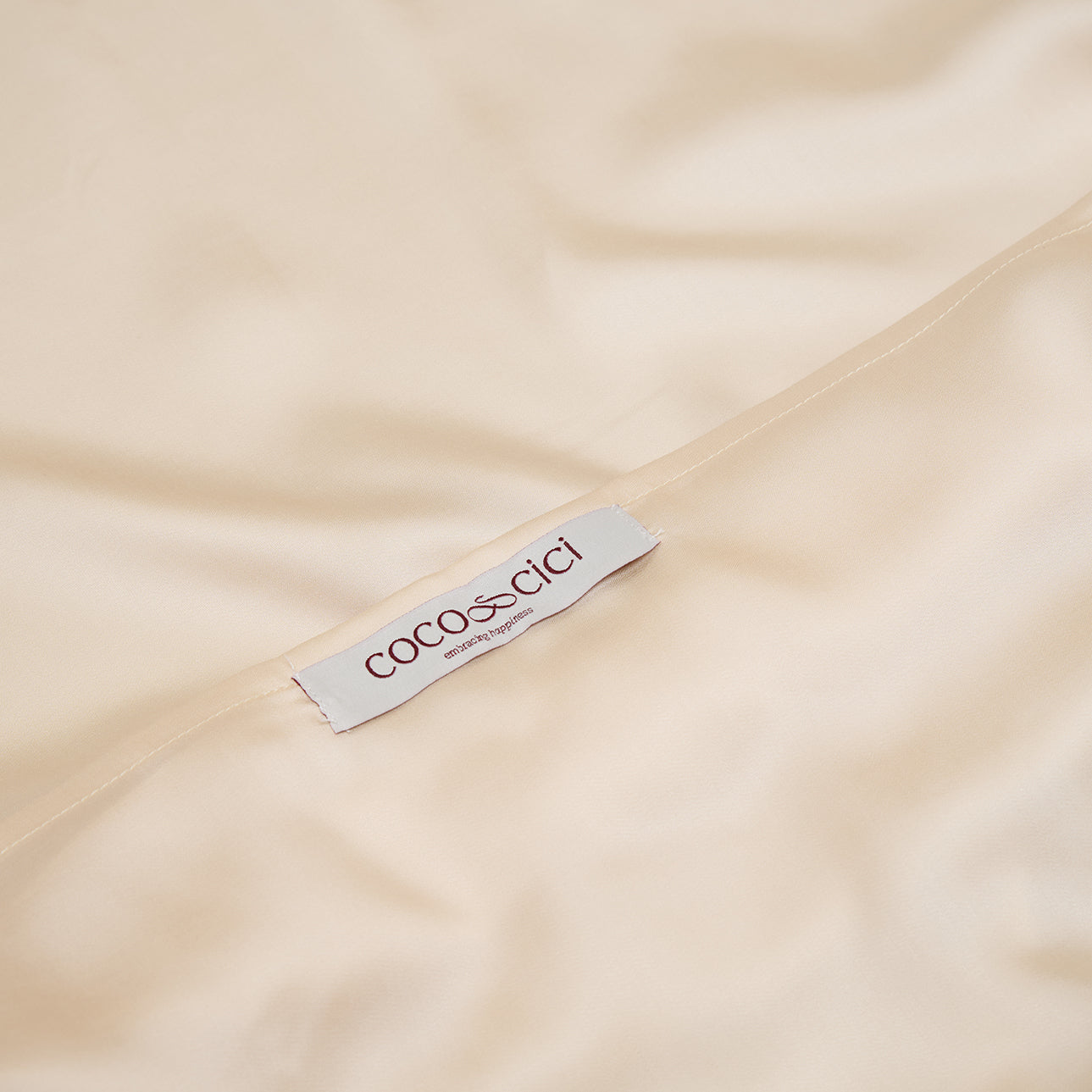 Sluiting van TENCEL™ Sateen kussensloop in Wit Zand 