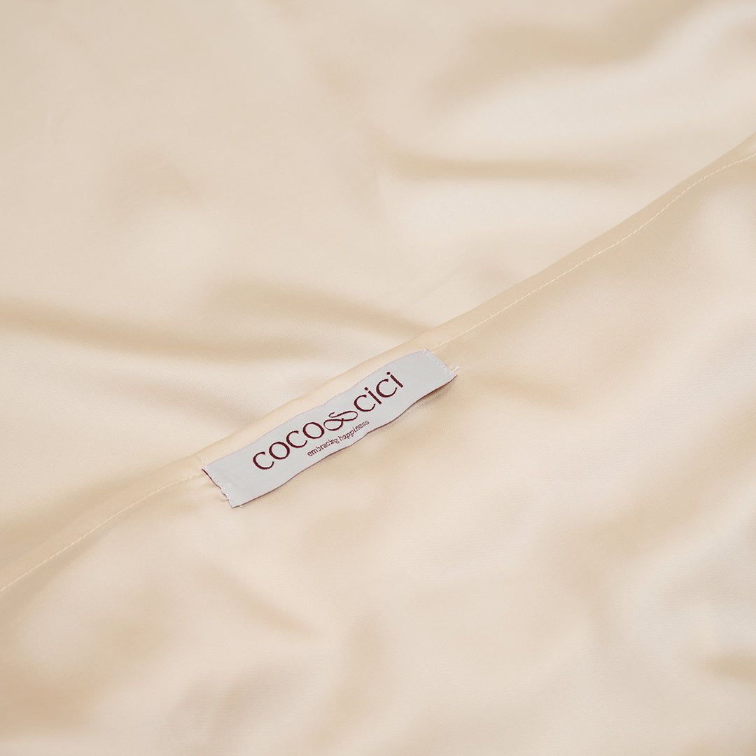 Sluiting van TENCEL™ Sateen kussensloop in Wit Zand 