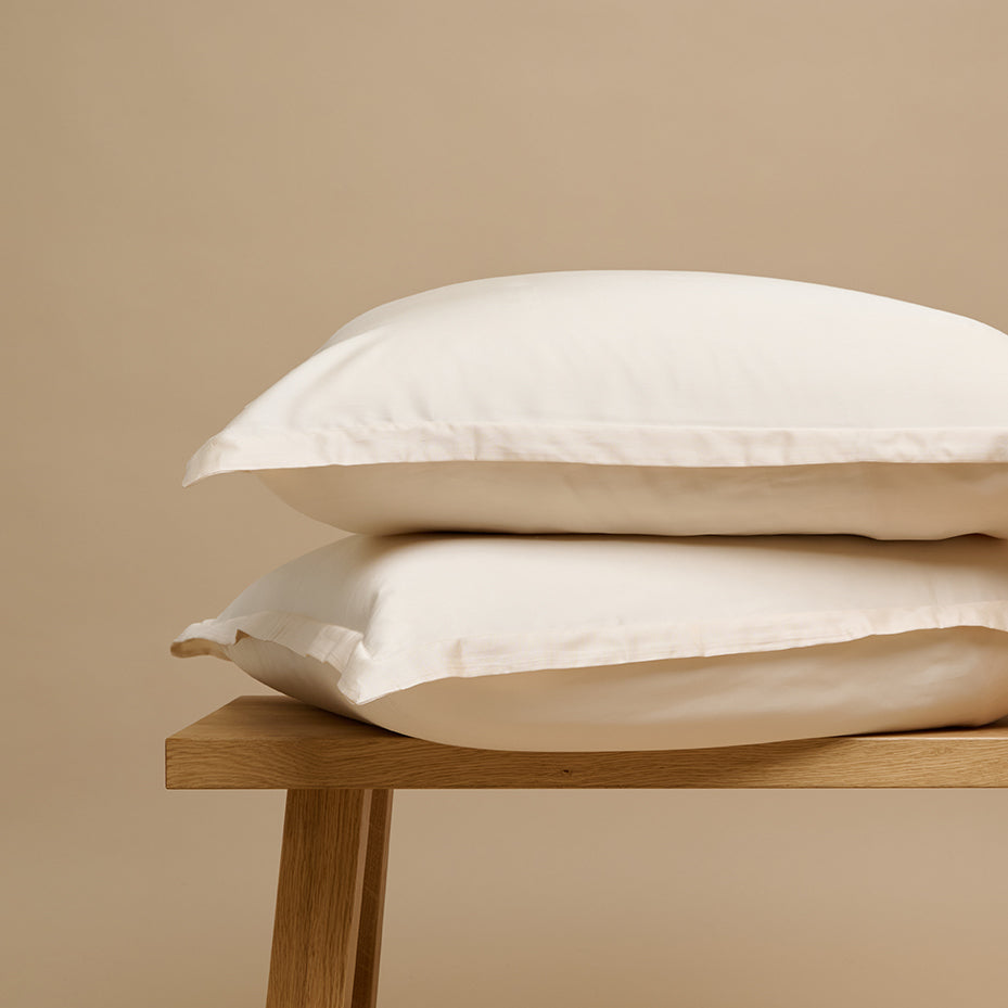 Twee TENCEL™ Sateen kussenslopen in Wit Zand