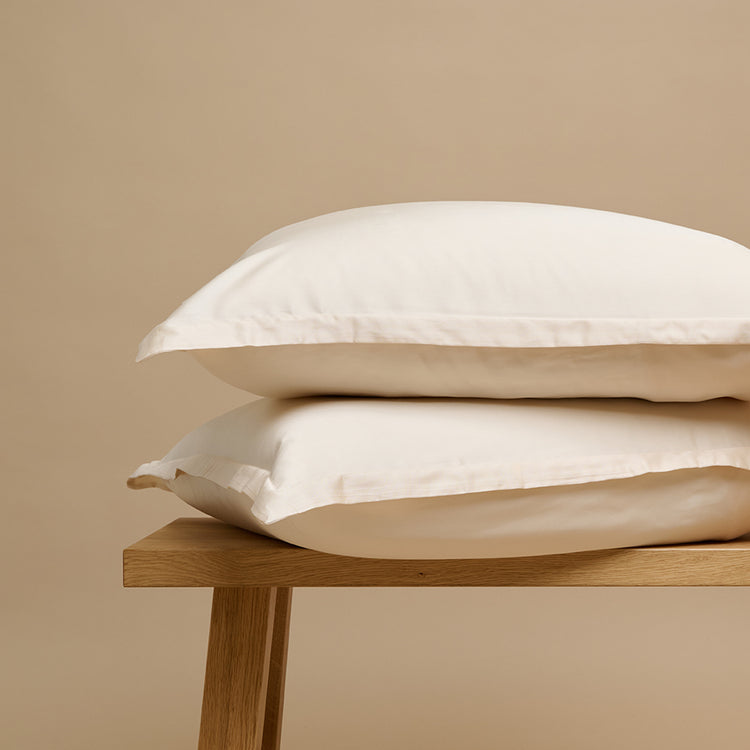 Twee TENCEL™ Sateen kussenslopen in Wit Zand