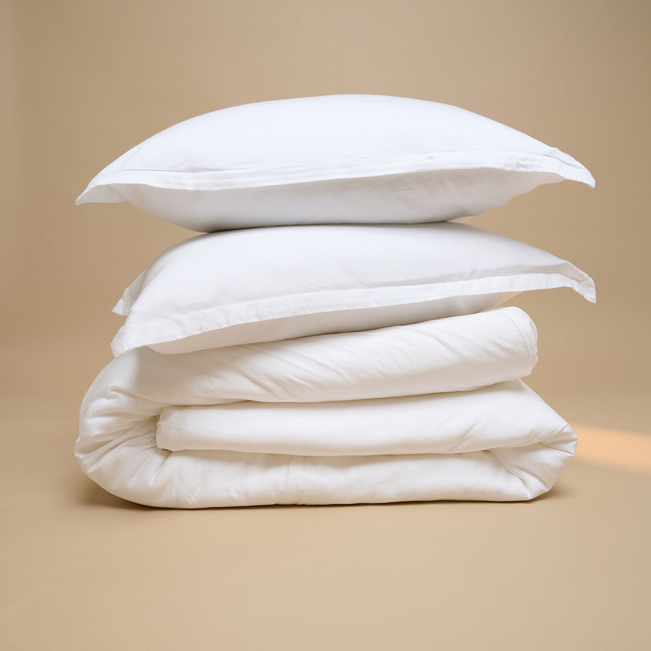 Stapel beddengoed met 2 kussens TENCEL Twill in kleur Wit
