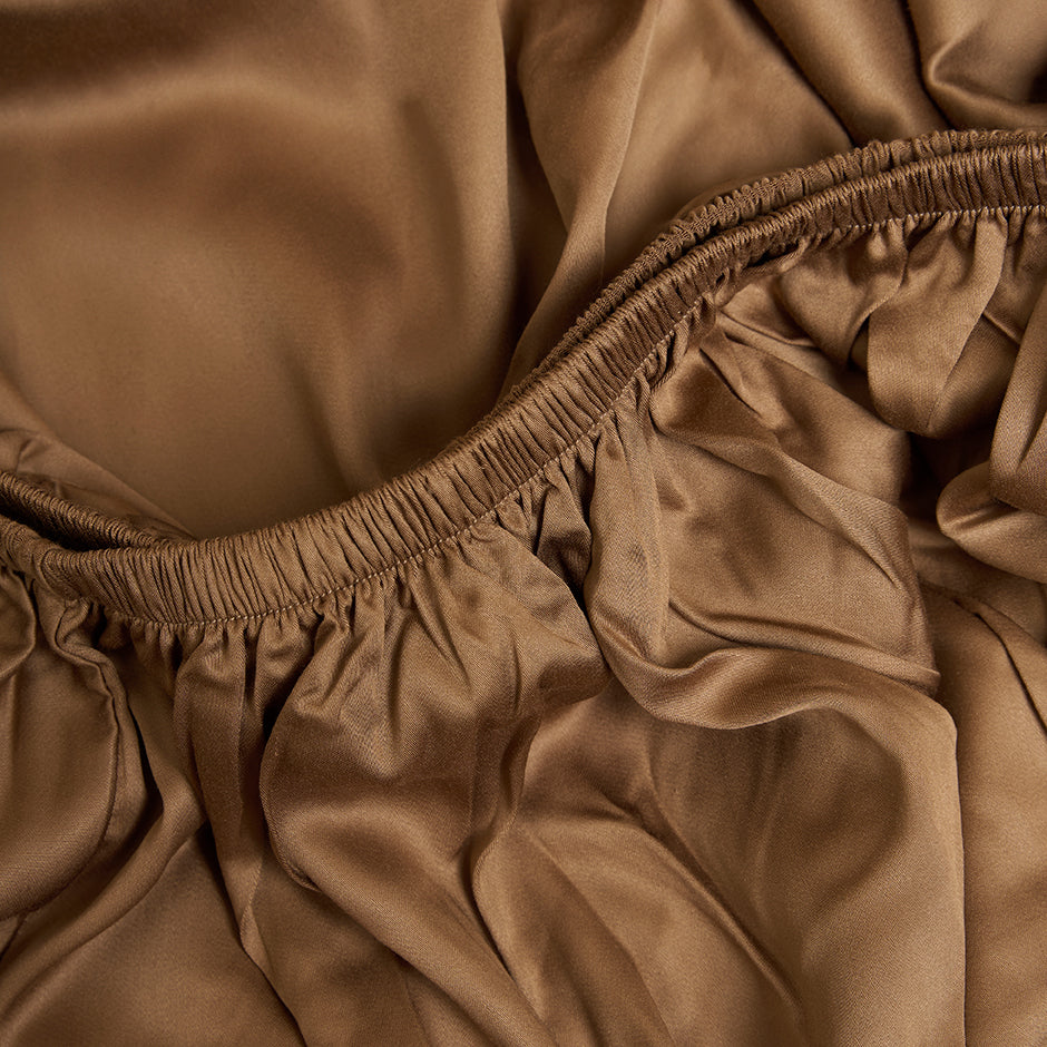 Elastiek van Eco Bamboe hoeslaken in de kleur hazel bruin 