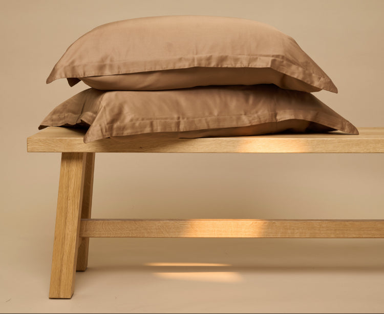 Twee eco bamboe kussenslopen in de kleur Hazel bruin